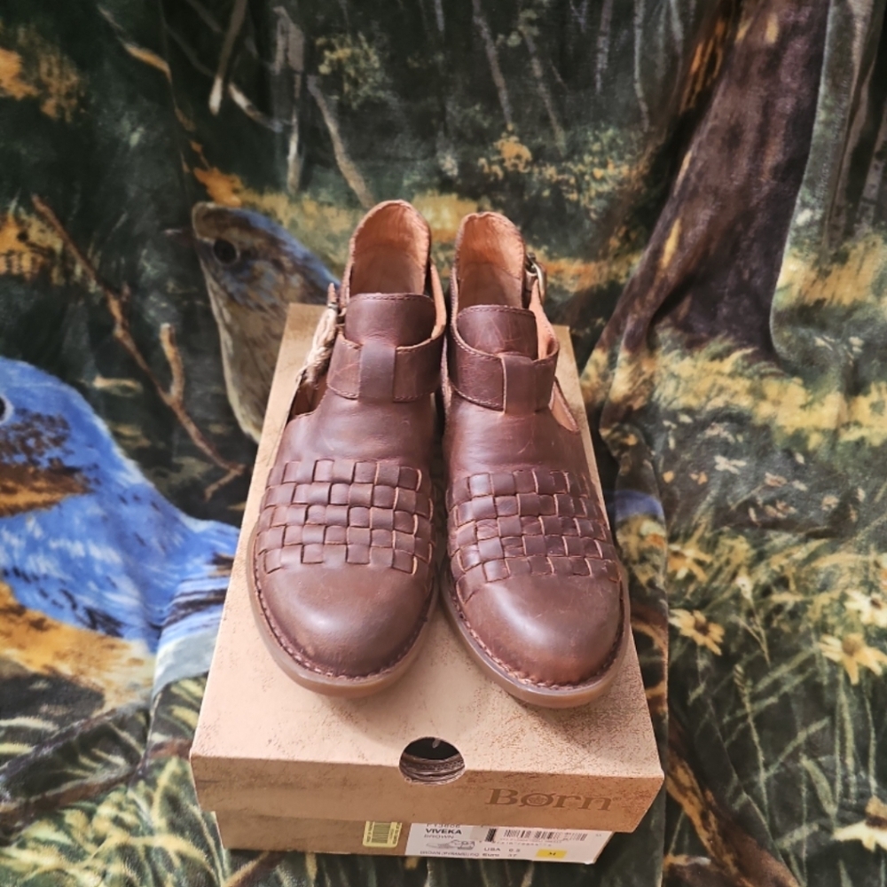 Born Brown Leather Viveka Woven Ankle Boots NWT/NIB Size 37